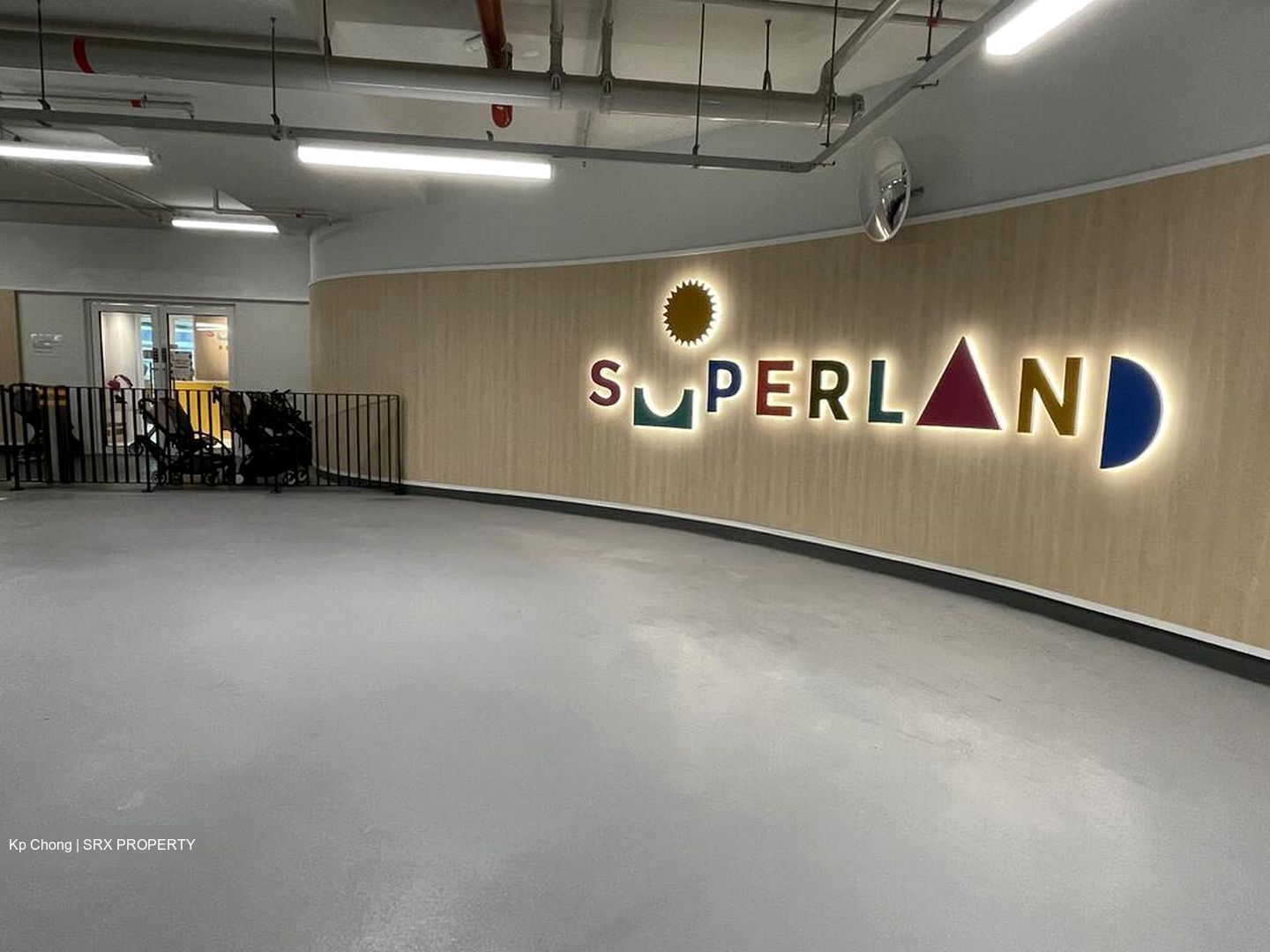 Central Boulevard (D1), Office #521850161